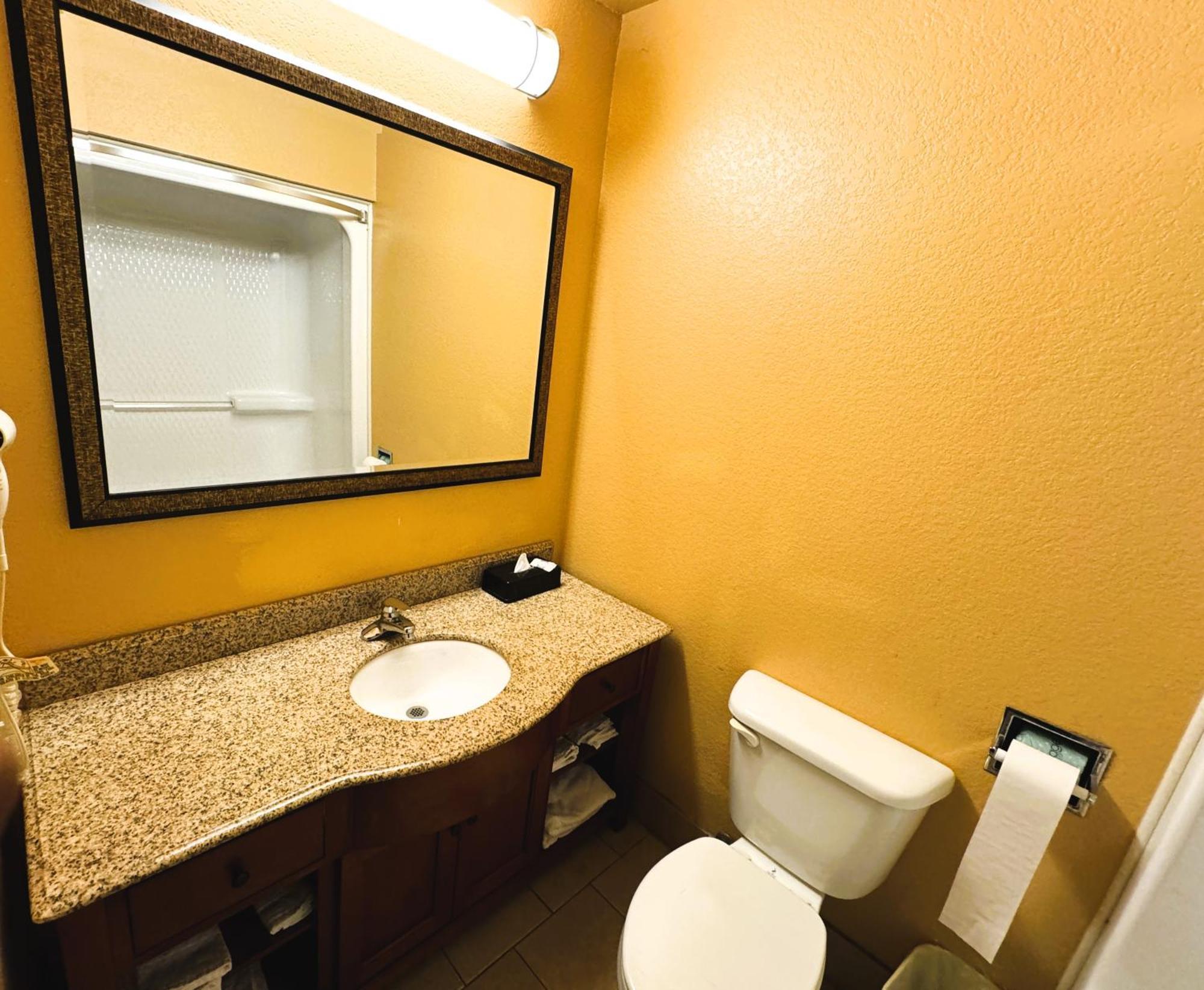 Quality Inn & Suites Mcalester On Hwy 69 & Us 75 Ngoại thất bức ảnh